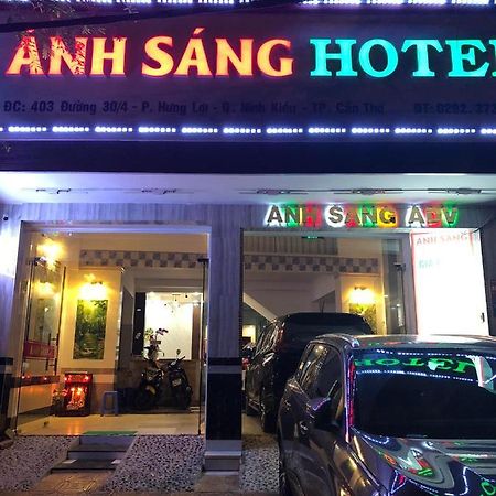 Отель Khach San Anh Sang Кантхо Экстерьер фото